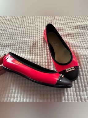 Hunter Ballet Flats in Hot Pink with Black Trim